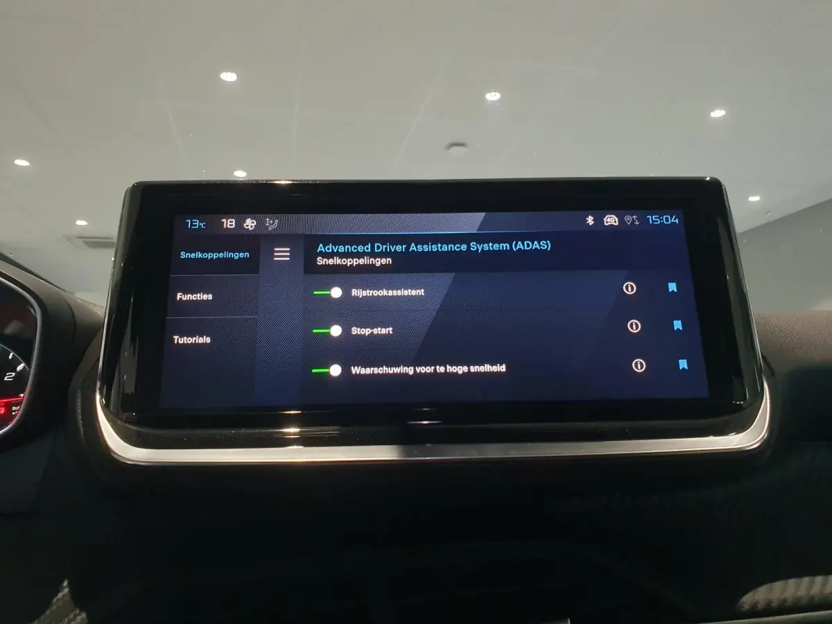 100PK Active Climate Control | Full Map Navigatie | Apple Carplay / Android Auto | Camera | Parkeersensoren