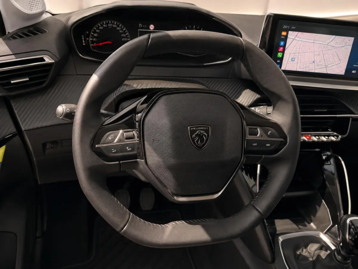 1.2 PureTech 100 Style | Navigatie | Apple Carplay/Android Auto | Parkeersensoren |