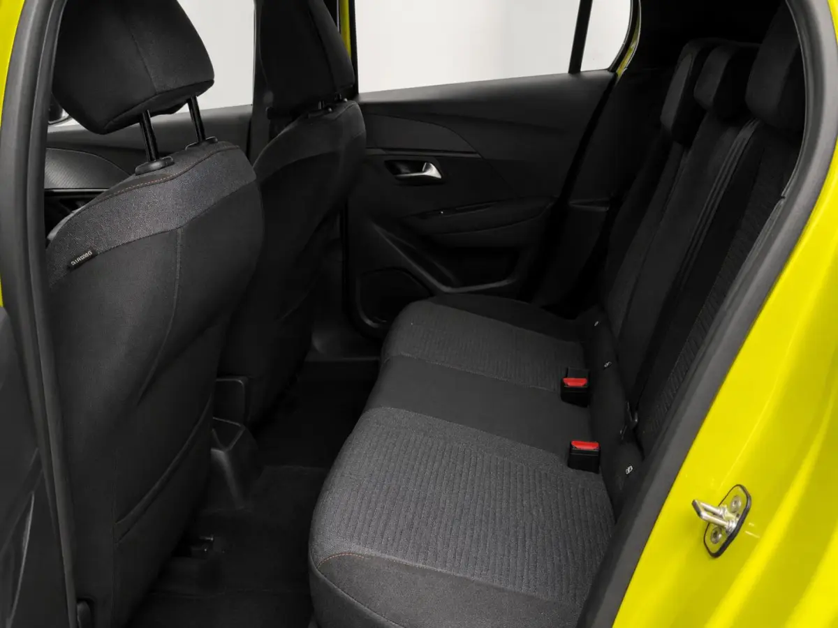 1.2 PureTech 100 Style | Navigatie | Apple Carplay/Android Auto | Parkeersensoren |