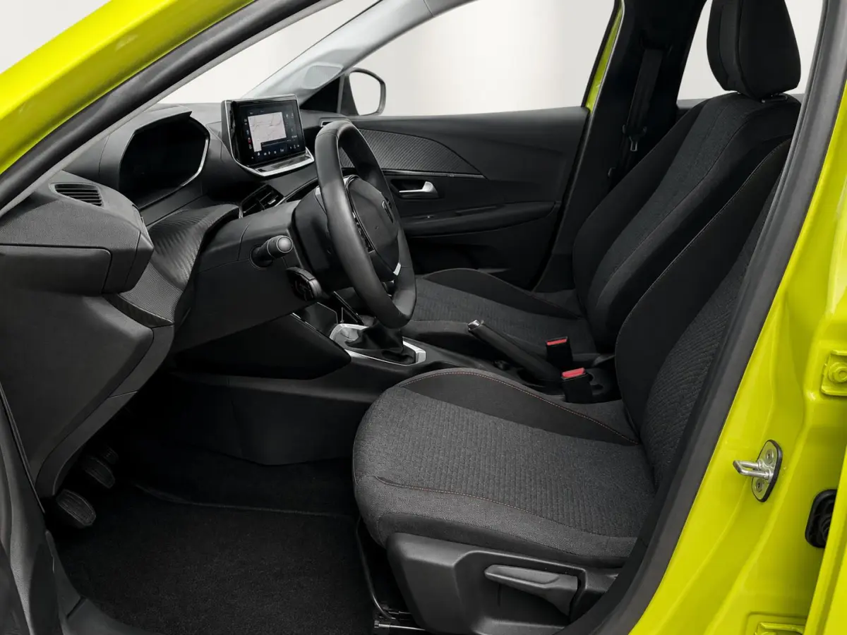1.2 PureTech 100 Style | Navigatie | Apple Carplay/Android Auto | Parkeersensoren |