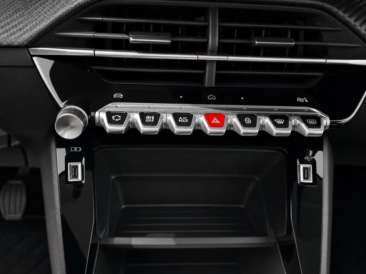 1.2 PureTech 100 Style | Navigatie | Apple Carplay/Android Auto | Parkeersensoren |