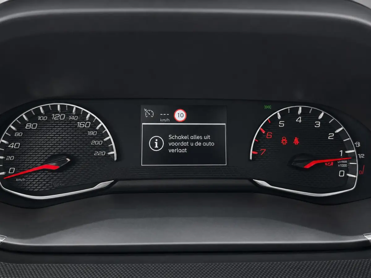 1.2 PureTech 100 Style | Navigatie | Apple Carplay/Android Auto | Parkeersensoren |