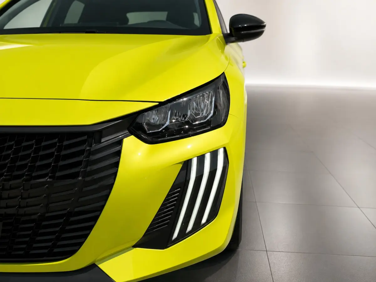 1.2 PureTech 100 Style | Navigatie | Apple Carplay/Android Auto | Parkeersensoren |