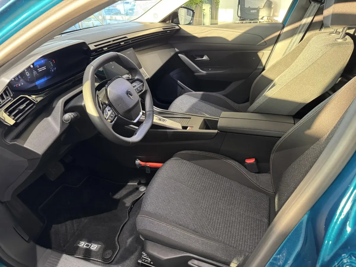 1.2 Hybrid 145 e-DCS6 Style | Automaat | Climate Control | Full Map Navigatie | Apple Carplay / Android Auto | Parkeersensoren Achter | Lichtmetalen Velgen 16"