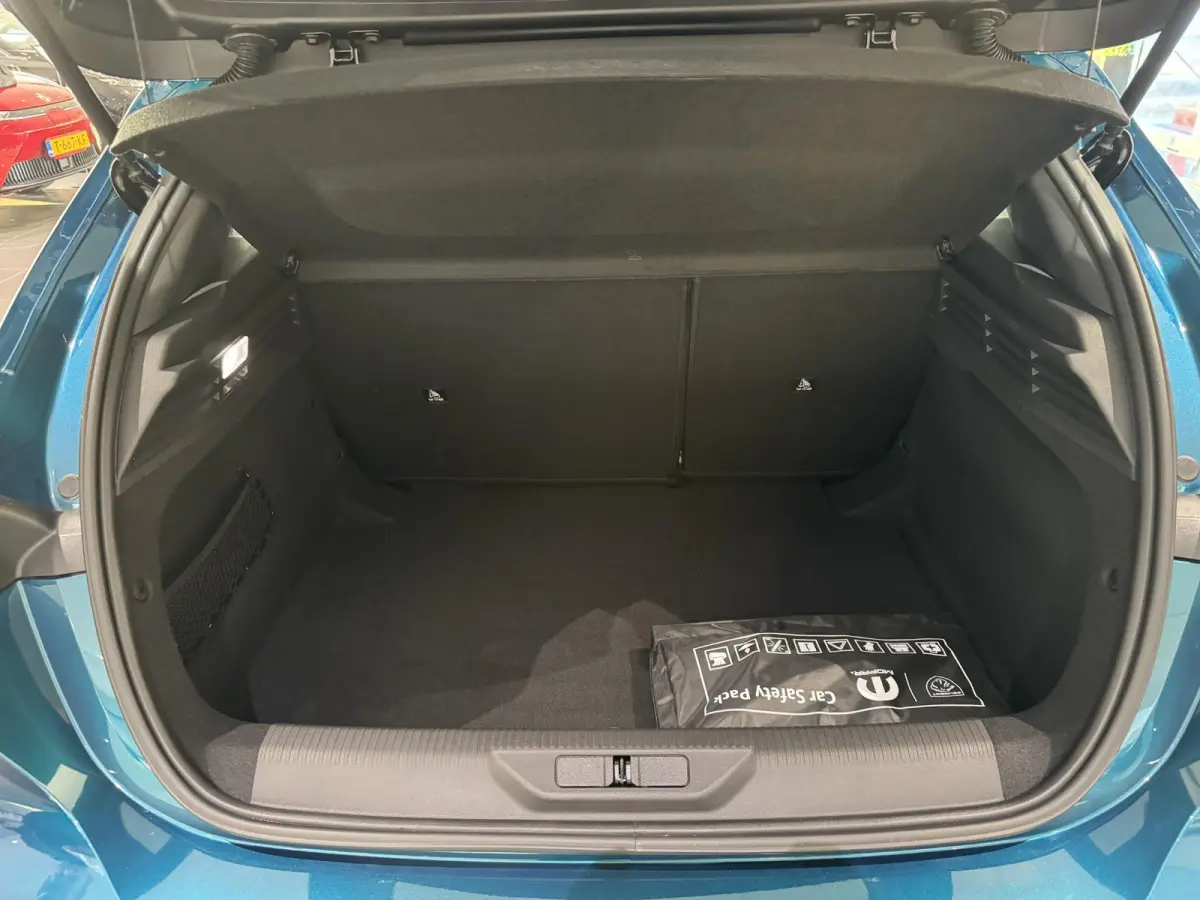 1.2 Hybrid 145 e-DCS6 Style | Automaat | Climate Control | Full Map Navigatie | Apple Carplay / Android Auto | Parkeersensoren Achter | Lichtmetalen Velgen 16"