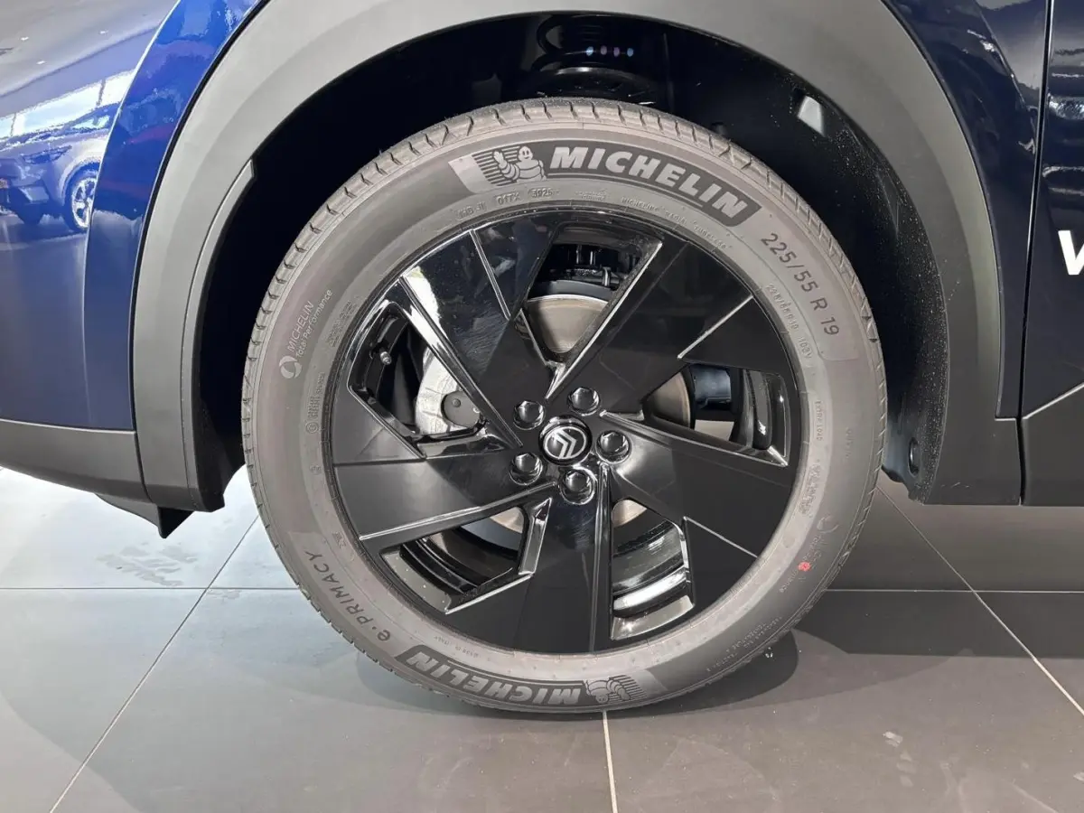 1.2 Hybrid 145 Max | Automaat | Climate Control | Full Map Navigatie | Apple Carplay / Android Auto | 360 Camera | Parkeersensoren | Bekleding Half Leder