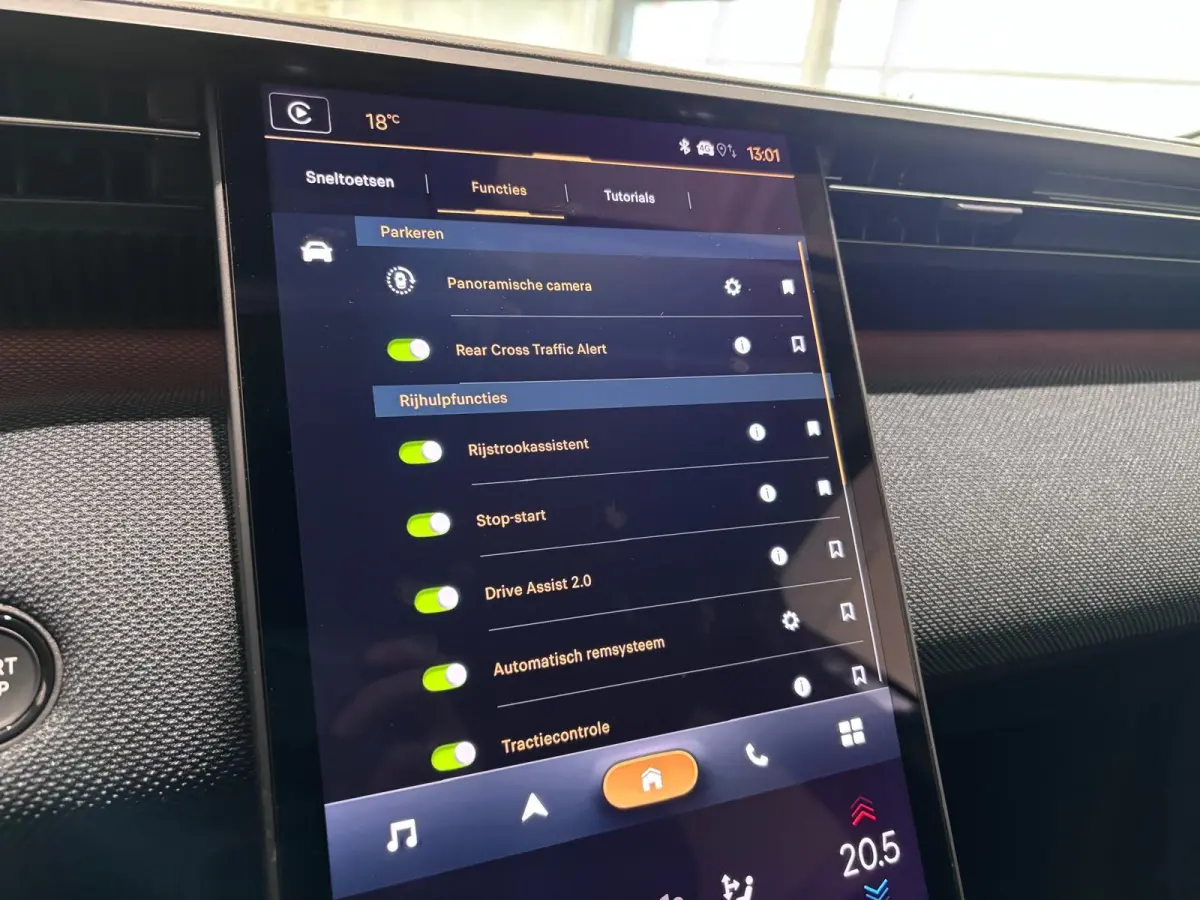 1.2 Hybrid 145 Max | Automaat | Climate Control | Full Map Navigatie | Apple Carplay / Android Auto | 360 Camera | Parkeersensoren | Bekleding Half Leder