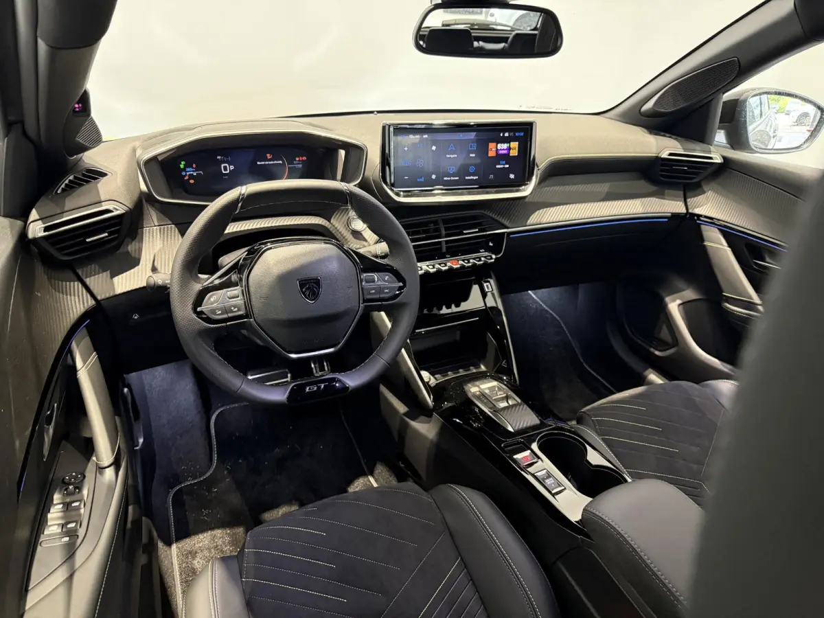 1.2 Hybrid 145 e-DCS6 GT | APPLE CARPLAY & ANDROID AUTO | CAMERA VOOR EN ACHTER | MASSAGE STOEL | STOELVERWARMING | DEMO AUTO |