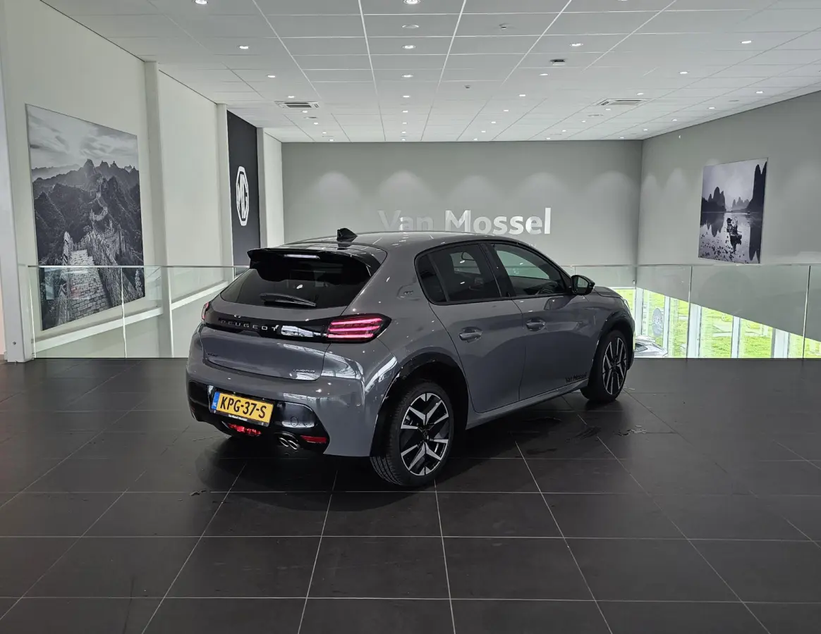 1.2 Hybrid 145 e-DCS6 GT | APPLE CARPLAY & ANDROID AUTO | CAMERA VOOR EN ACHTER | MASSAGE STOEL | STOELVERWARMING | DEMO AUTO |