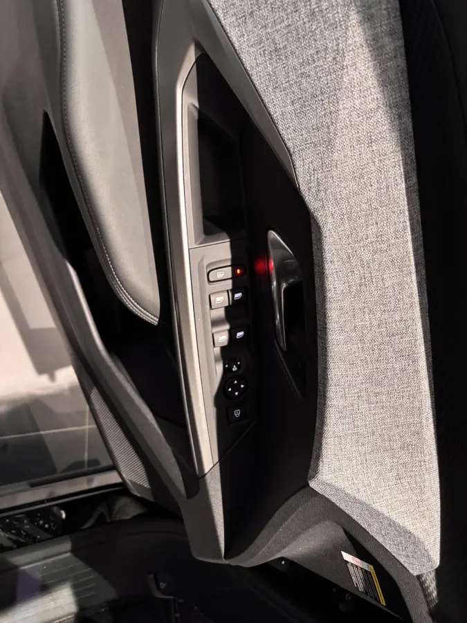 1.2 Hybrid 145 Allure 7 zitplaatsen Automaat | Climate Control | Full Map Navigatie | Apple Carplay / Android Auto | 360 Camera | Parkeersensoren | Bekleding Half Leder