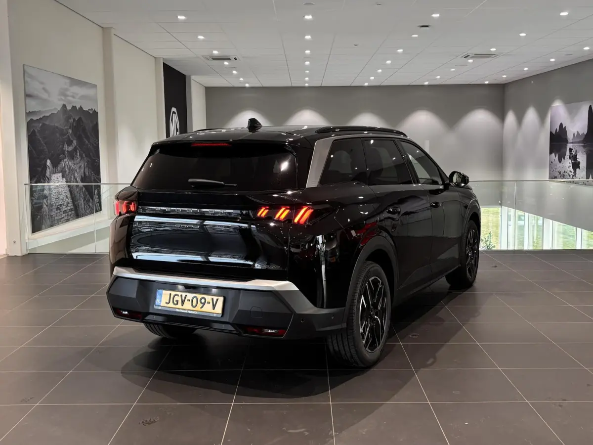 1.2 Hybrid 145 Allure 7 zitplaatsen Automaat | Climate Control | Full Map Navigatie | Apple Carplay / Android Auto | 360 Camera | Parkeersensoren | Bekleding Half Leder
