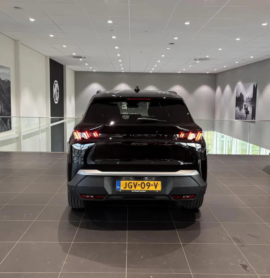 1.2 Hybrid 145 Allure 7 zitplaatsen Automaat | Climate Control | Full Map Navigatie | Apple Carplay / Android Auto | 360 Camera | Parkeersensoren | Bekleding Half Leder