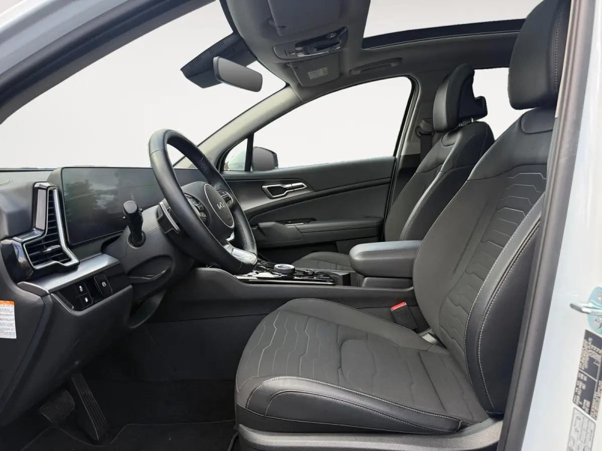 1.6 T-GDi PHEV DynamicPlusLine | Airco | Navi | 360 Camera | LM Velgen | Panoramadak | Stoelverwarming | Stuurverwarming |