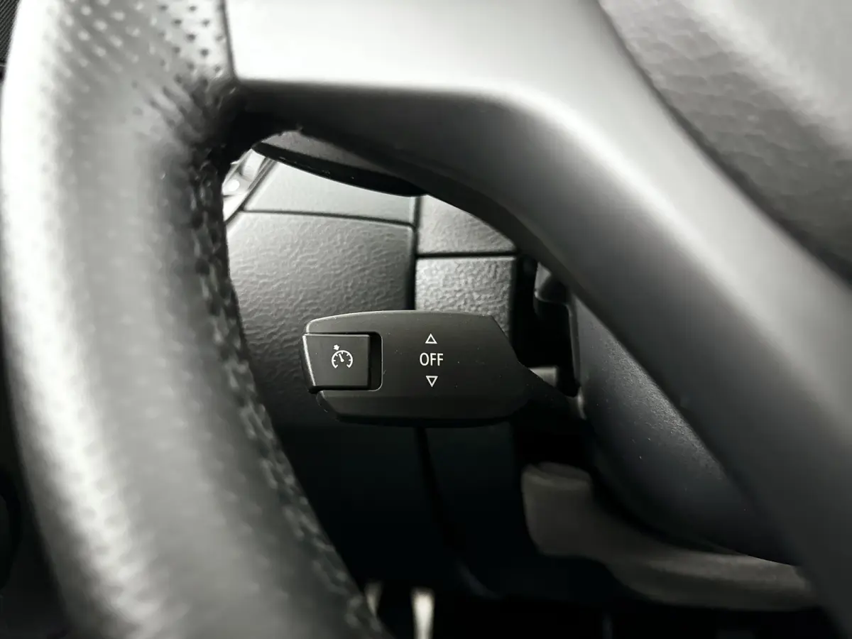 xDrive28i High Executive | Panoramadak | Park assist | Cruise control