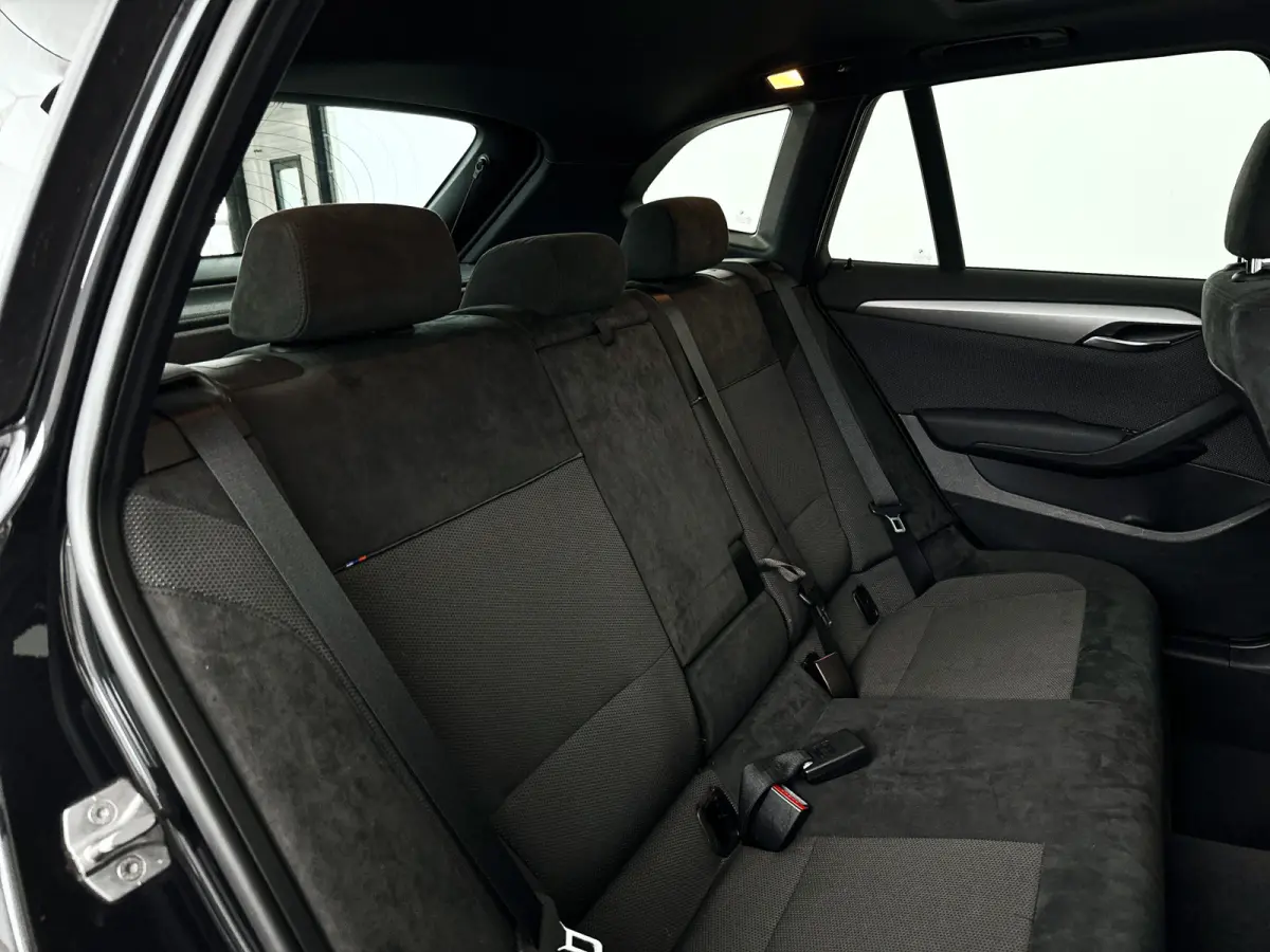 xDrive28i High Executive | Panoramadak | Park assist | Cruise control