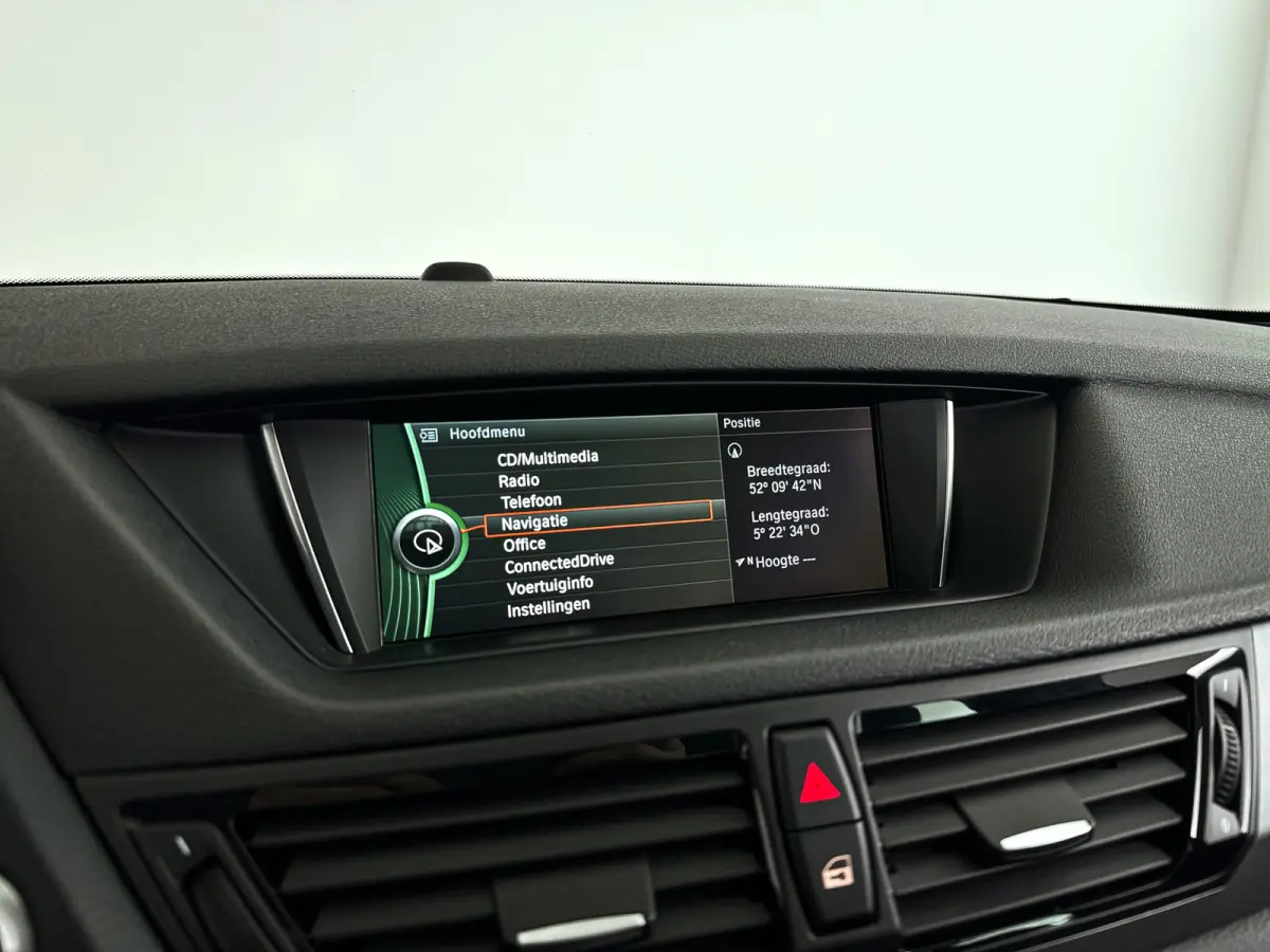 xDrive28i High Executive | Panoramadak | Park assist | Cruise control