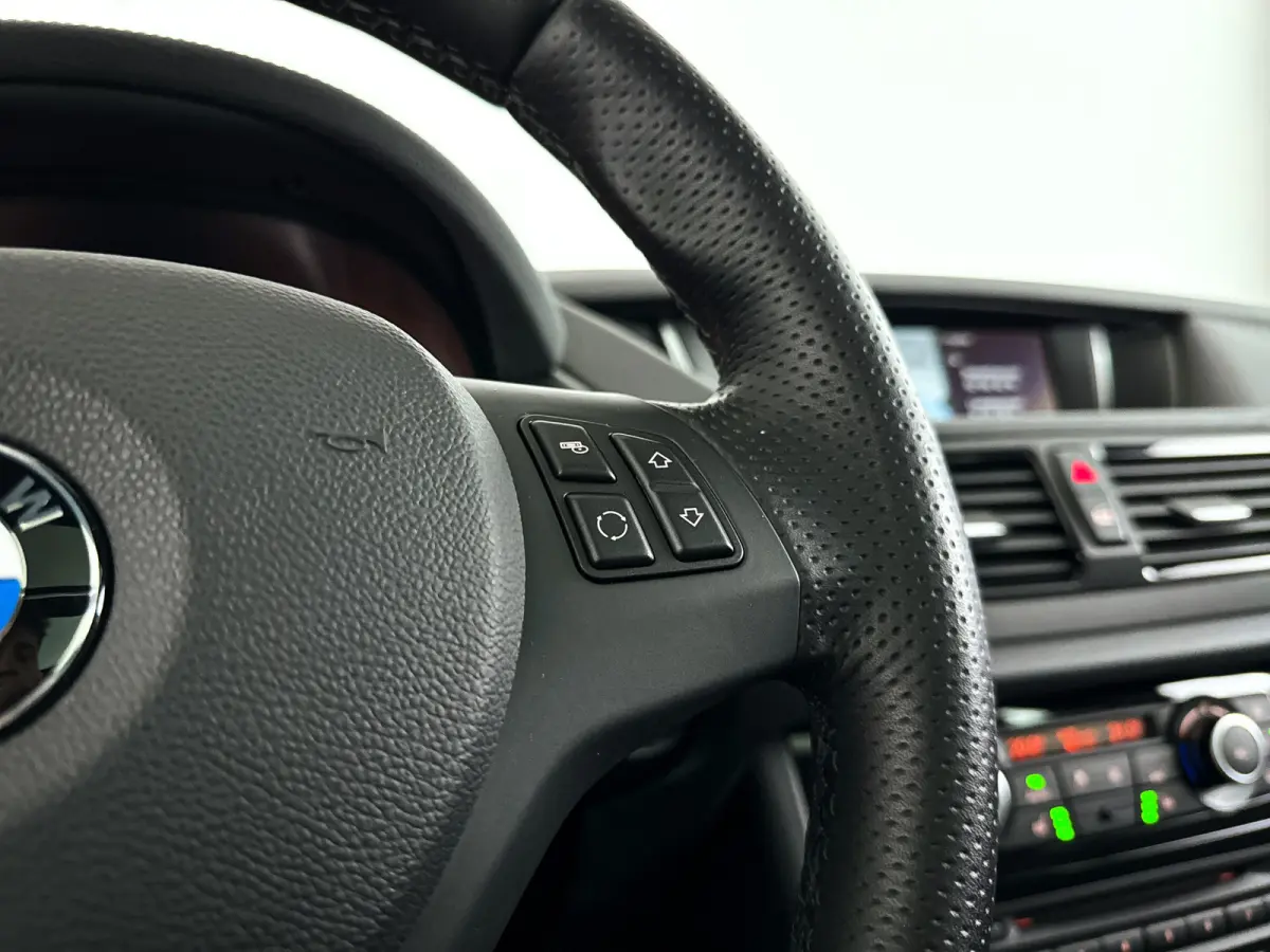 xDrive28i High Executive | Panoramadak | Park assist | Cruise control