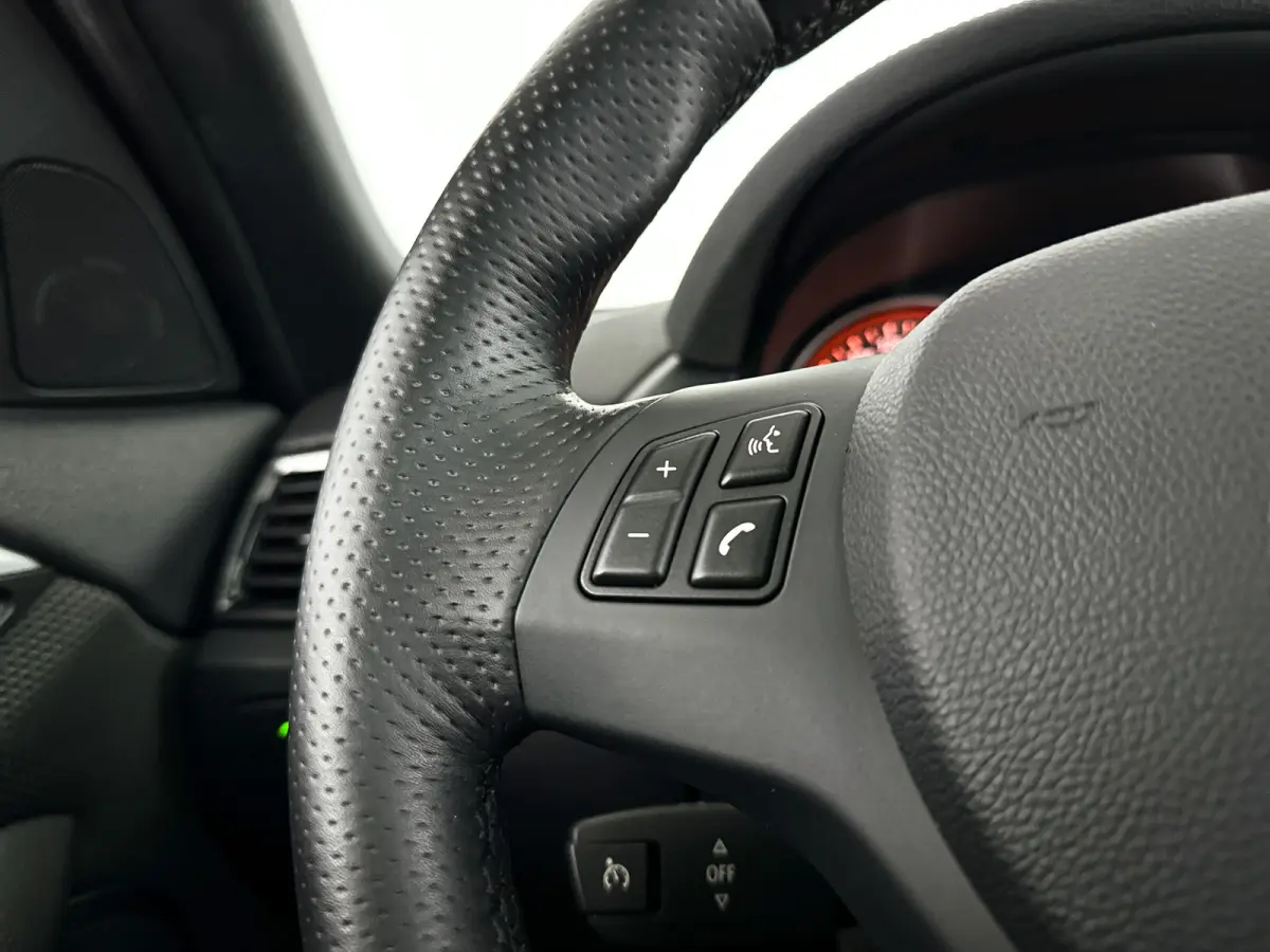 xDrive28i High Executive | Panoramadak | Park assist | Cruise control