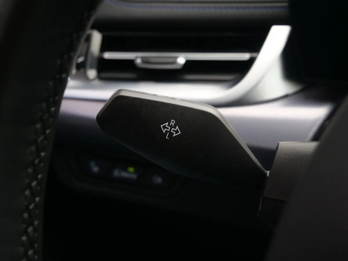xDrive25e M-Sport Pro 245 Pk Automaat Navi / DAB / Apple Carplay / Camera's / Stoelverwarming