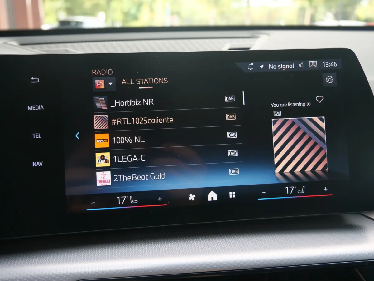 xDrive25e M-Sport Pro 245 Pk Automaat Navi / DAB / Apple Carplay / Camera's / Stoelverwarming