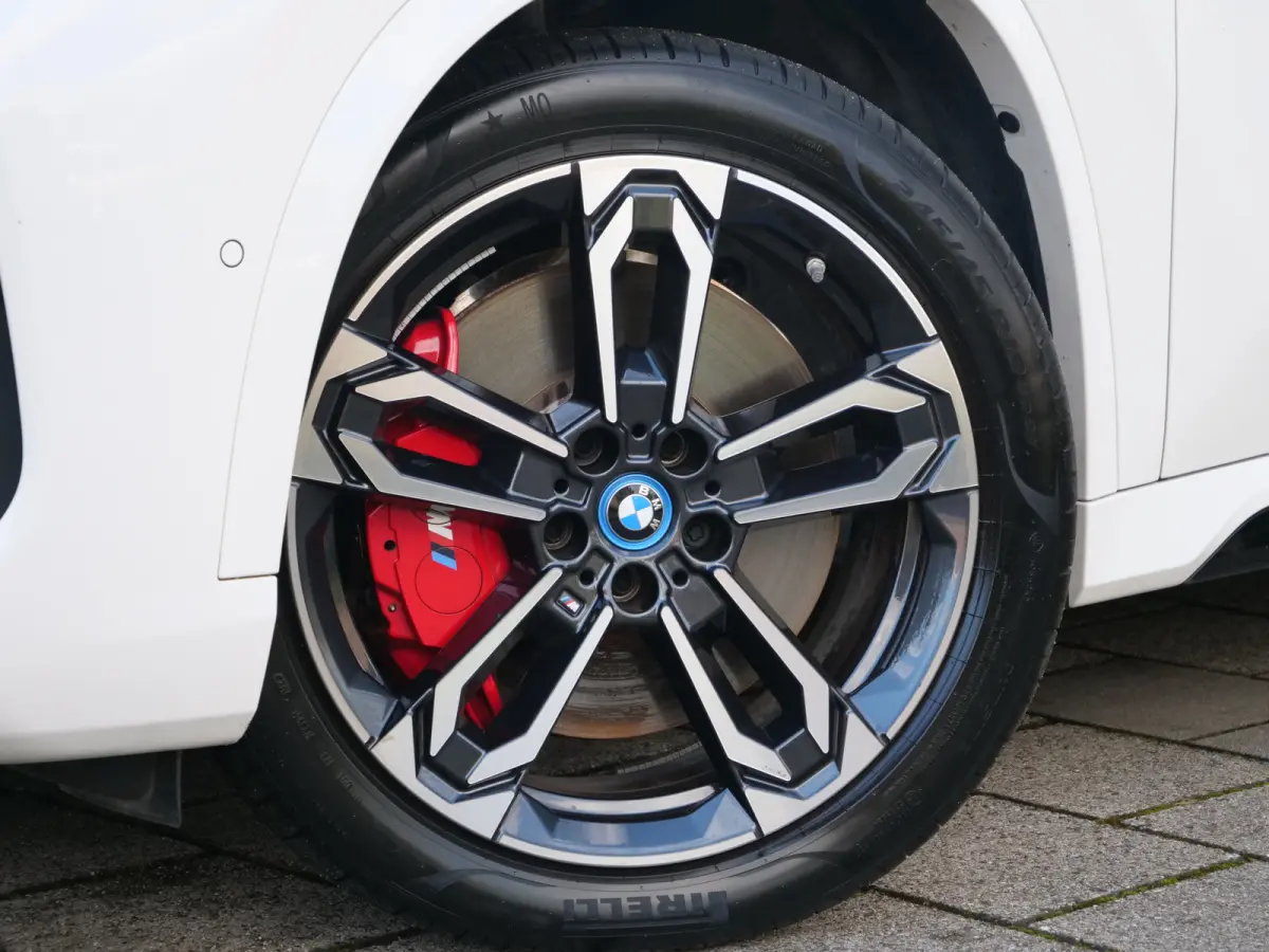 xDrive25e M-Sport Pro 245 Pk Automaat Navi / DAB / Apple Carplay / Camera's / Stoelverwarming