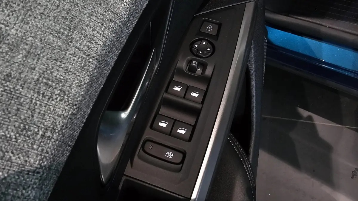 1.2 Hybrid 145 Allure 7p | 21% BTW VRIJE WEKEN | STOELVERWARMING | PANORAMIC NAVIGATION | NIEUWE AUTO DIRECT RIJDEN