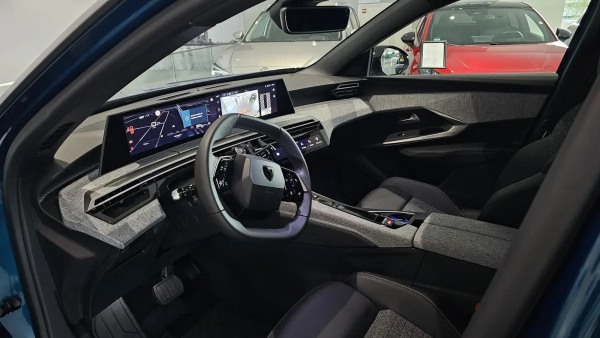 1.2 Hybrid 145 Allure 7p | 21% BTW VRIJE WEKEN | STOELVERWARMING | PANORAMIC NAVIGATION | NIEUWE AUTO DIRECT RIJDEN
