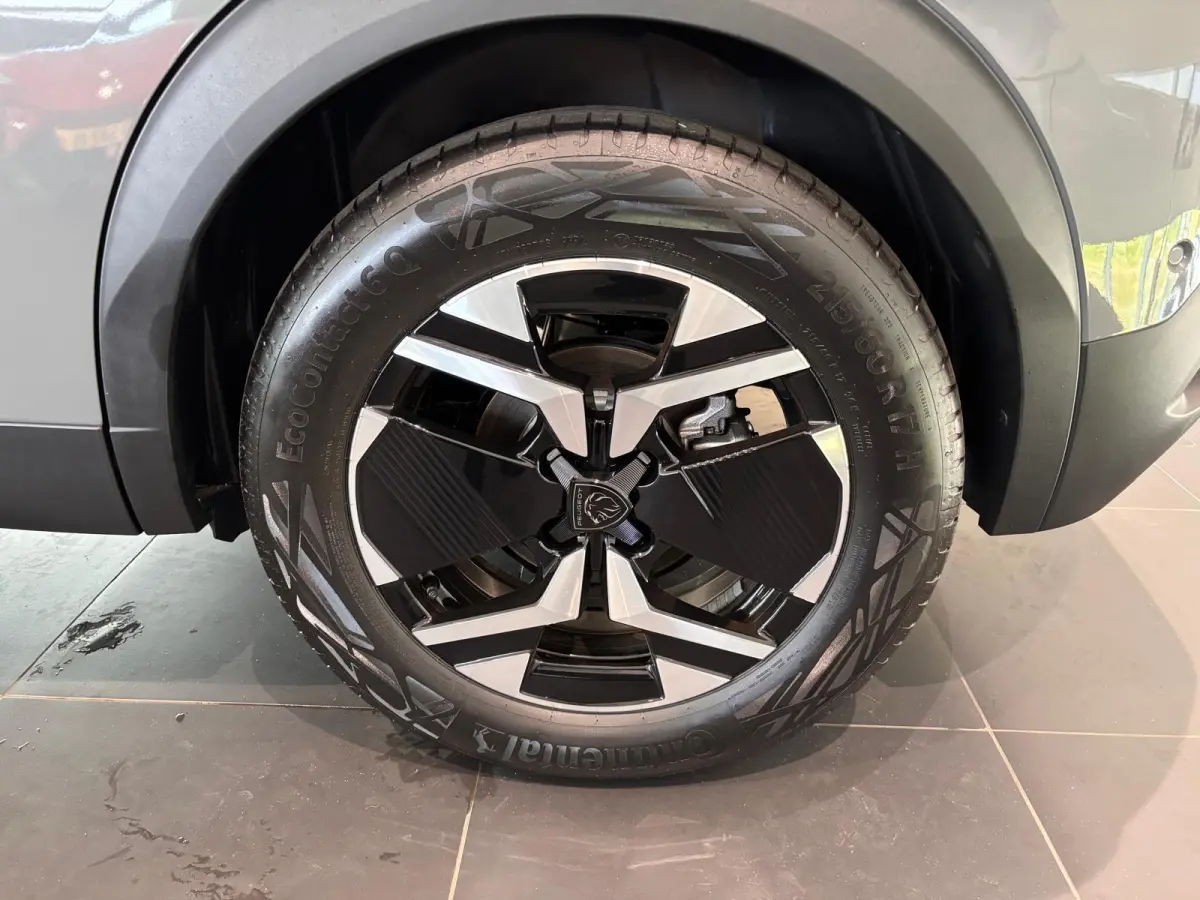 EV GT 54 kWh | ALCANTARA EXCLUSIVE INTERIEUR | VISION PACK | PEUGEOT I CONNECT PACK | ADVANCED NAVIGATION PACK |