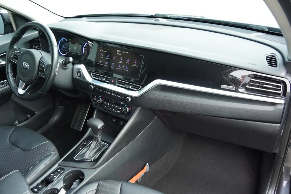 2021|1.6 GDi Hybrid|DynamicPlusLine|Automaat|Leder|Stoelverwarming|Adaptive Cruise|Navi|CarPlay|Camera