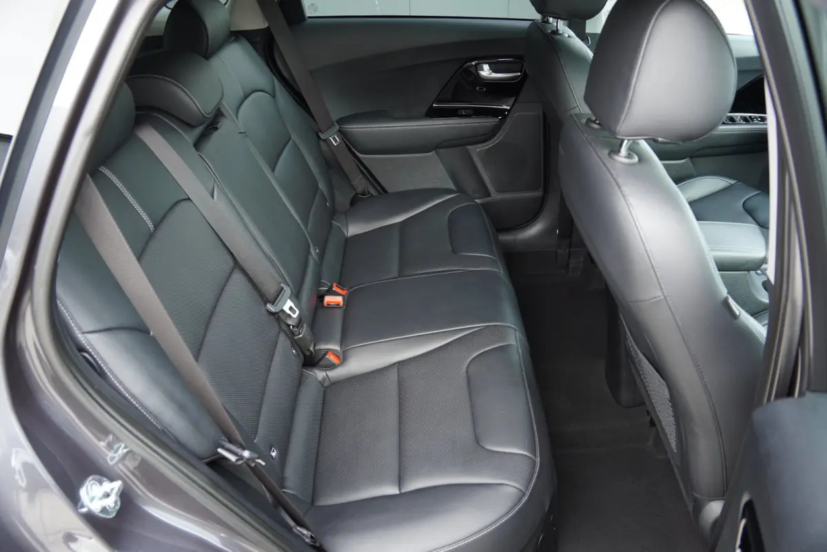 2021|1.6 GDi Hybrid|DynamicPlusLine|Automaat|Leder|Stoelverwarming|Adaptive Cruise|Navi|CarPlay|Camera