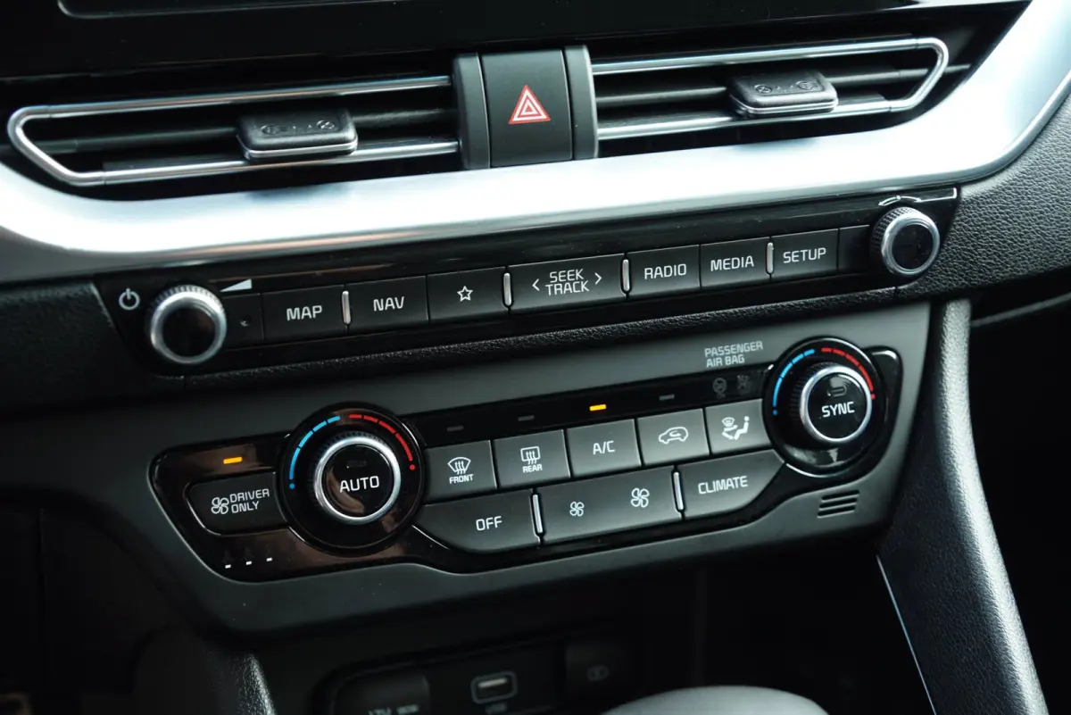 2021|1.6 GDi Hybrid|DynamicPlusLine|Automaat|Leder|Stoelverwarming|Adaptive Cruise|Navi|CarPlay|Camera