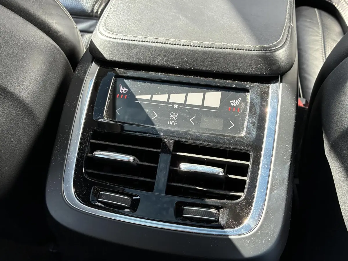 2.0 T8 Twin Engine AWD Autom 7 Persoons Leer Panodak Cruise Carplay Camera NL Auto Dealer Onderhouden eerste Eigenaar Perfecte Staat 2015