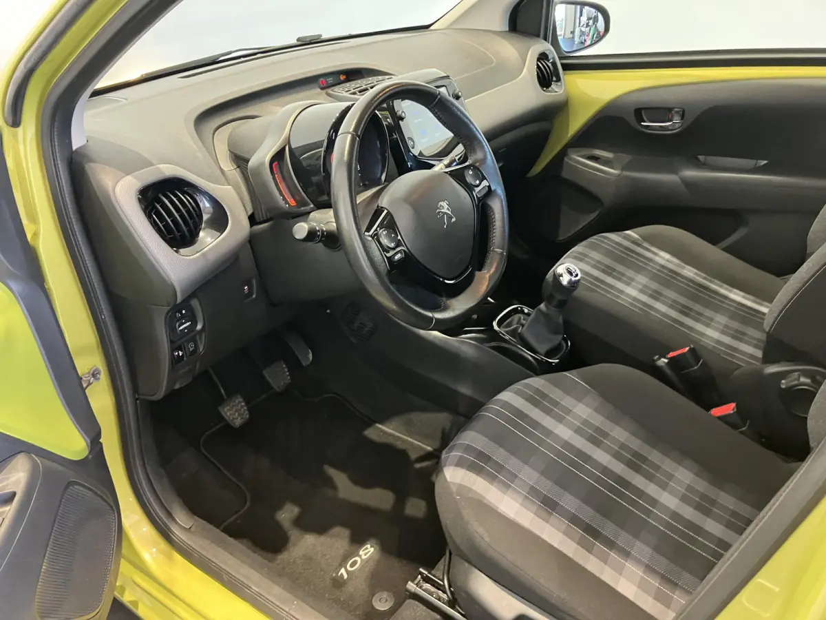 1.0 e-VTi Allure | ACHTERUITRIJCAMERA | CLIMATE | ELEC. PAKKET | CARPLAY ANDROID |31 DKM |