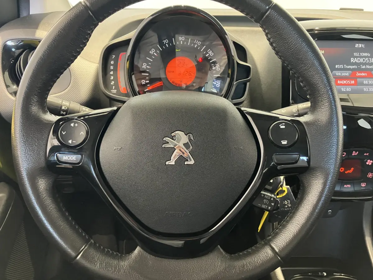1.0 e-VTi Allure | ACHTERUITRIJCAMERA | CLIMATE | ELEC. PAKKET | CARPLAY ANDROID |31 DKM |