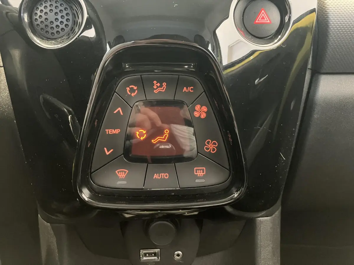 1.0 e-VTi Allure | ACHTERUITRIJCAMERA | CLIMATE | ELEC. PAKKET | CARPLAY ANDROID |31 DKM |