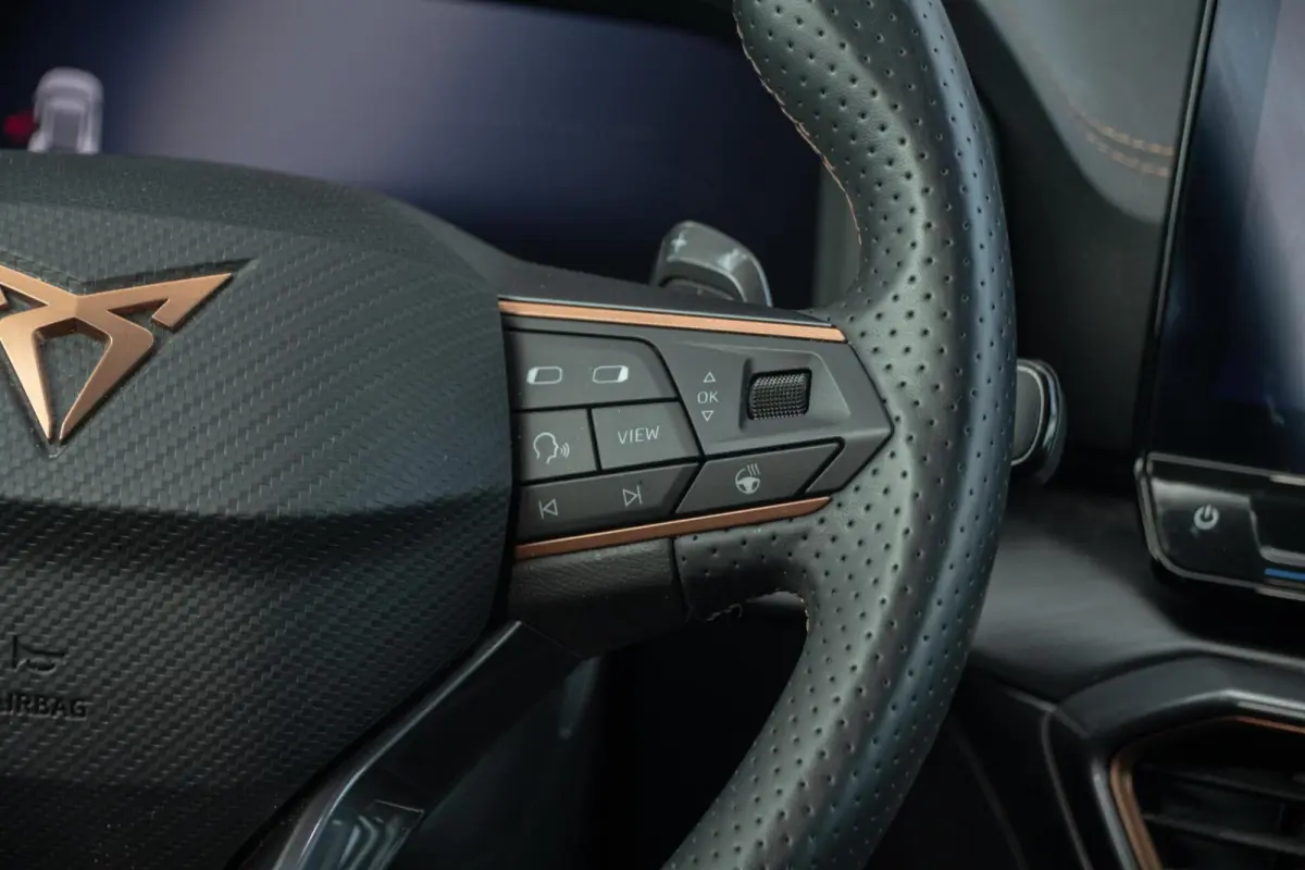 1.4 e-Hybrid VZ Performance|DAB|19''|Camera