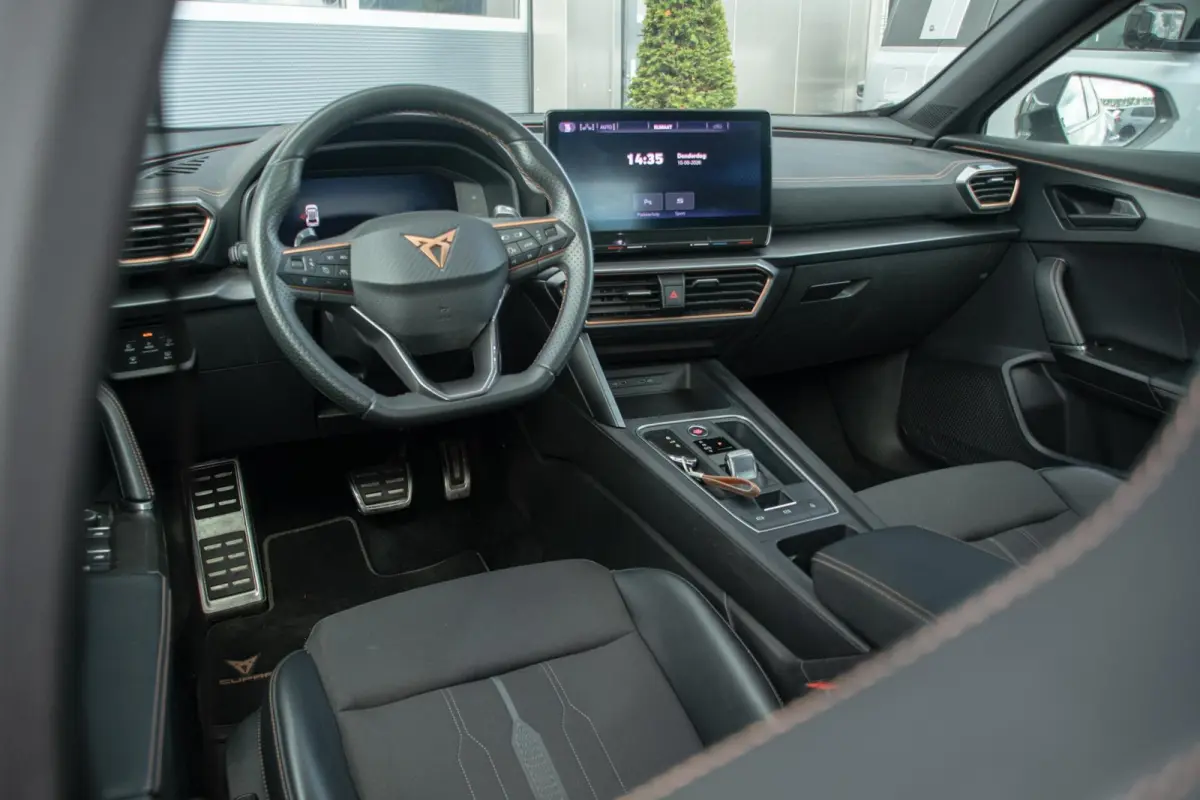 1.4 e-Hybrid VZ Performance|DAB|19''|Camera