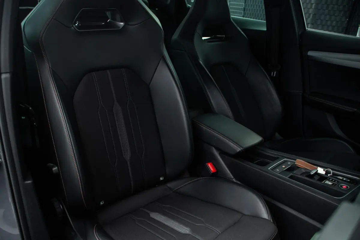 1.4 e-Hybrid VZ Performance|DAB|19''|Camera
