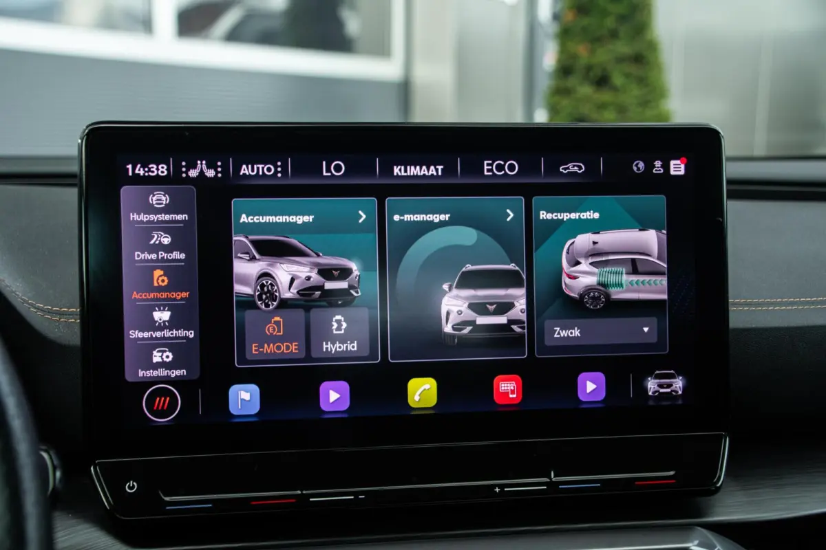 1.4 e-Hybrid VZ Performance|DAB|19''|Camera