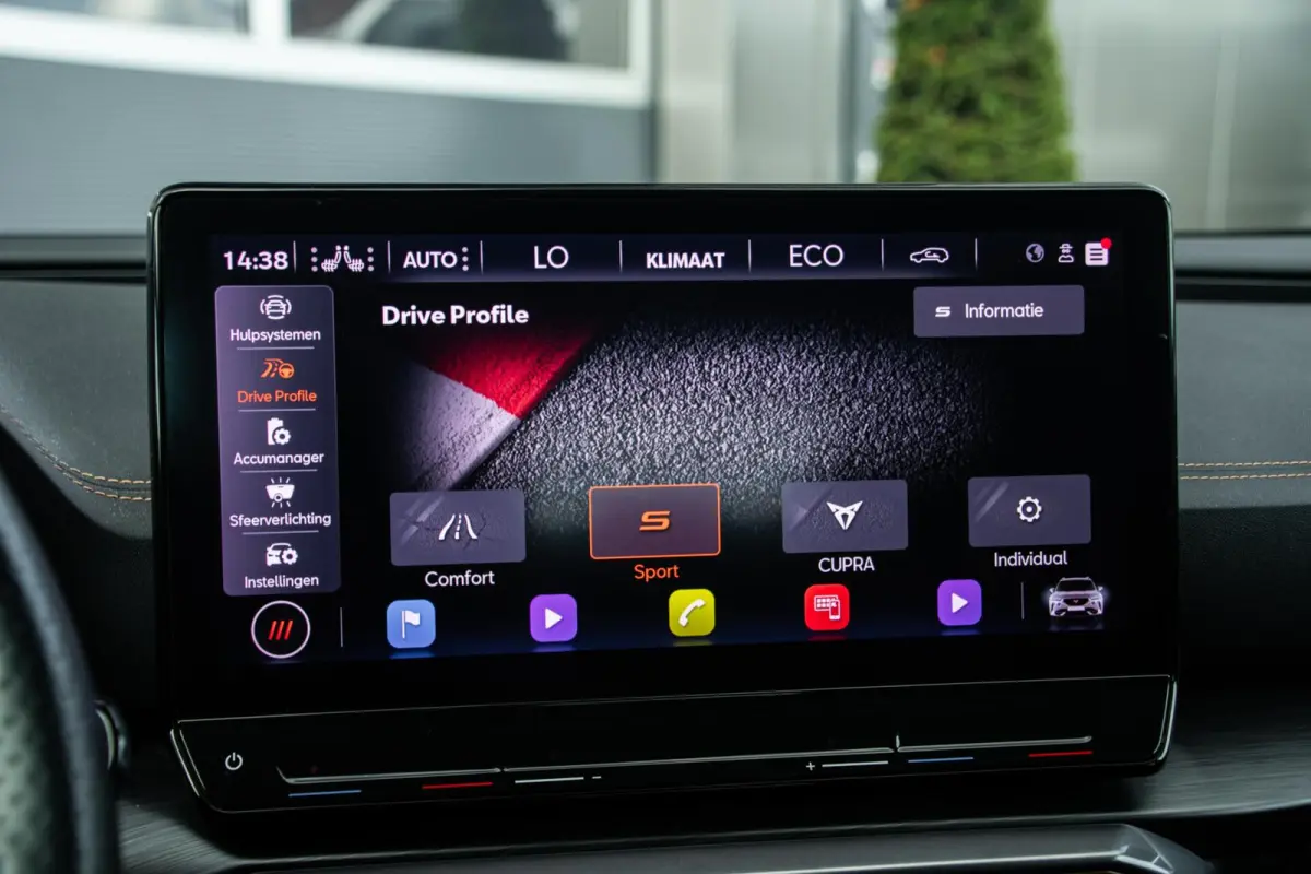 1.4 e-Hybrid VZ Performance|DAB|19''|Camera