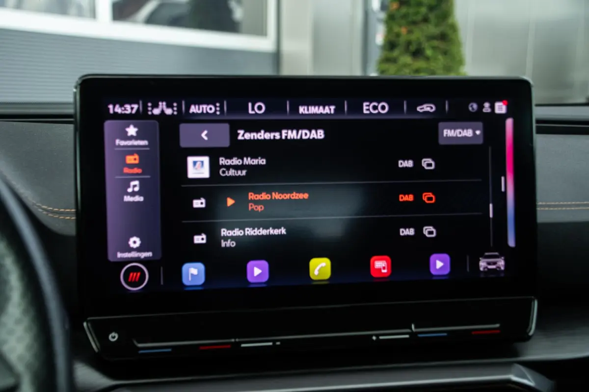 1.4 e-Hybrid VZ Performance|DAB|19''|Camera