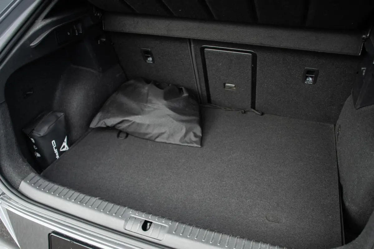 1.4 e-Hybrid VZ Performance|DAB|19''|Camera