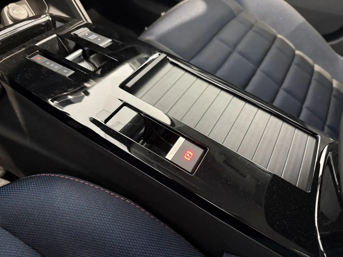 Plus 156pk Extended range 54 kWh | APPLE CARPLAY & ANDROID AUTO | CAMERA | STOELVERWARMING | DEMO AUTO |