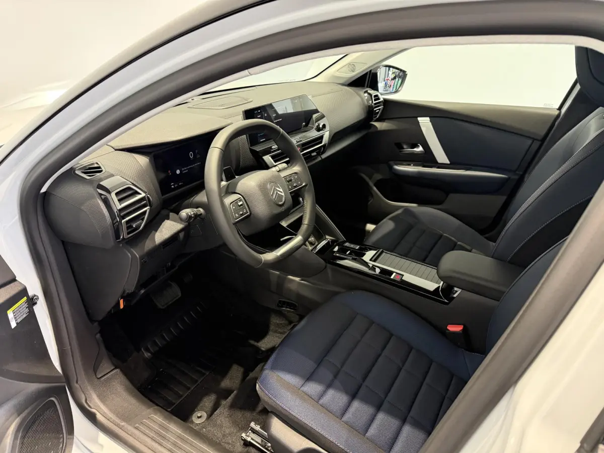 Plus 156pk Extended range 54 kWh | APPLE CARPLAY & ANDROID AUTO | CAMERA | STOELVERWARMING | DEMO AUTO |
