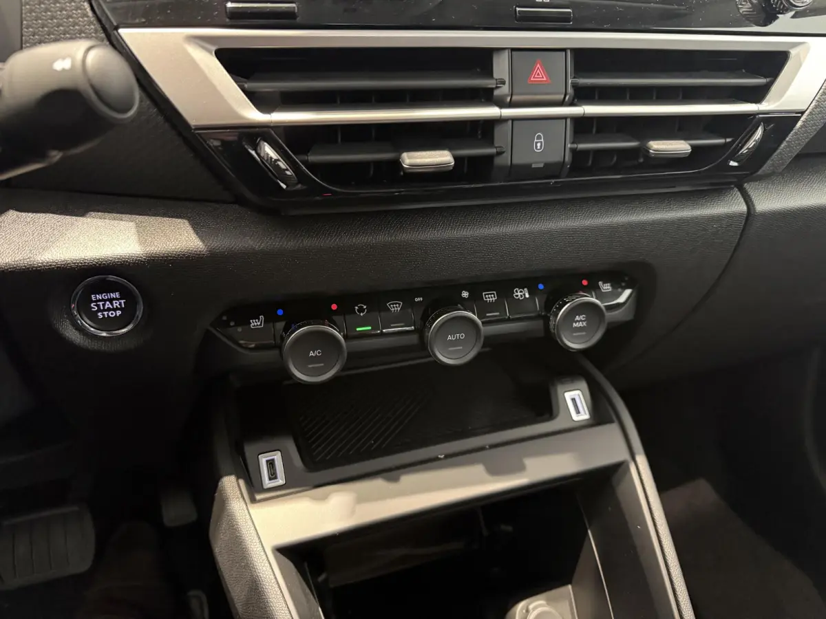 Plus 156pk Extended range 54 kWh | APPLE CARPLAY & ANDROID AUTO | CAMERA | STOELVERWARMING | DEMO AUTO |