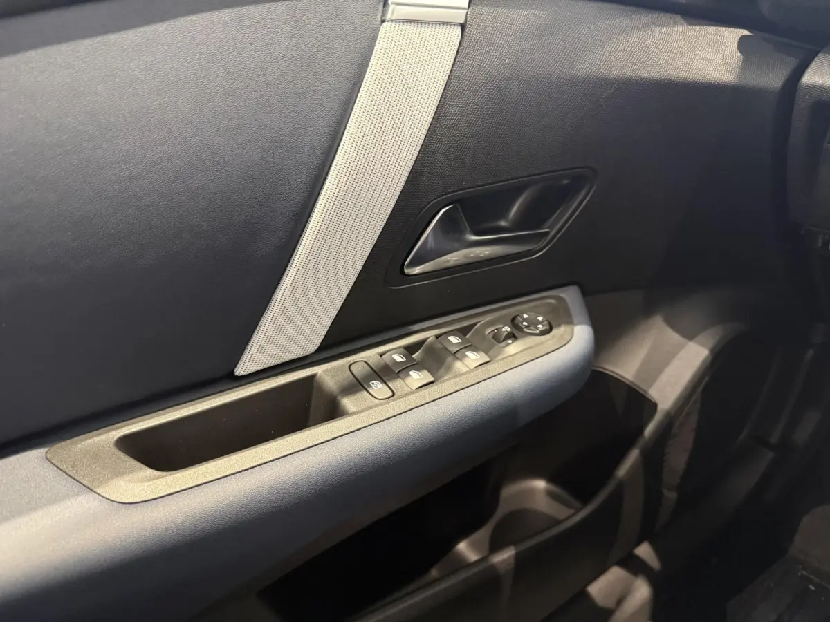 Plus 156pk Extended range 54 kWh | APPLE CARPLAY & ANDROID AUTO | CAMERA | STOELVERWARMING | DEMO AUTO |