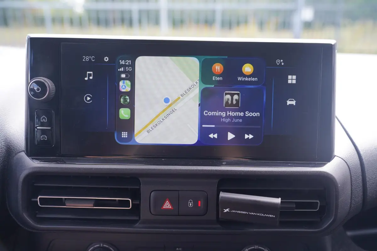 1.5 BlueHDi 102 pk L1 Airco, Camera achter Apple Carplay, NAP, Laadruimte Pakket, PDC achter, 2-Zits