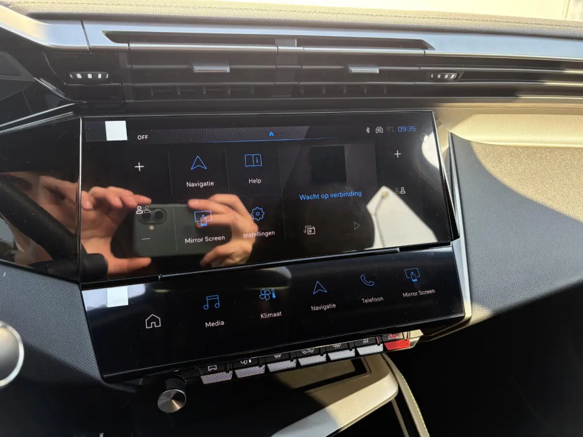 1.6 GT Exclusive Plug-In Hybrid 240 | Nieuw model! | Panoramadak | Lederen stoelen | Camera | Apple Carplay/Android Auto