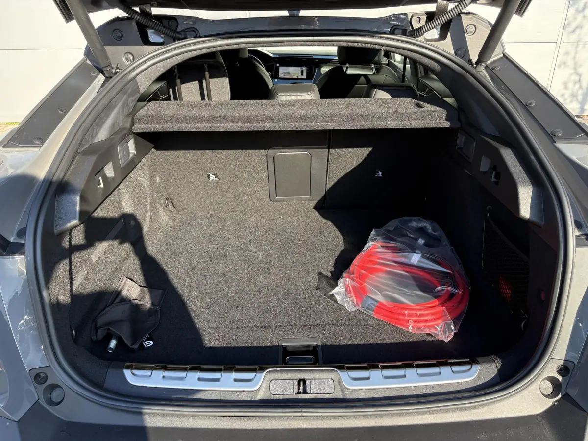 1.6 GT Exclusive Plug-In Hybrid 240 | Nieuw model! | Panoramadak | Lederen stoelen | Camera | Apple Carplay/Android Auto