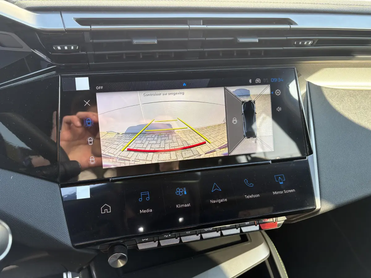 1.6 GT Exclusive Plug-In Hybrid 240 | Nieuw model! | Panoramadak | Lederen stoelen | Camera | Apple Carplay/Android Auto